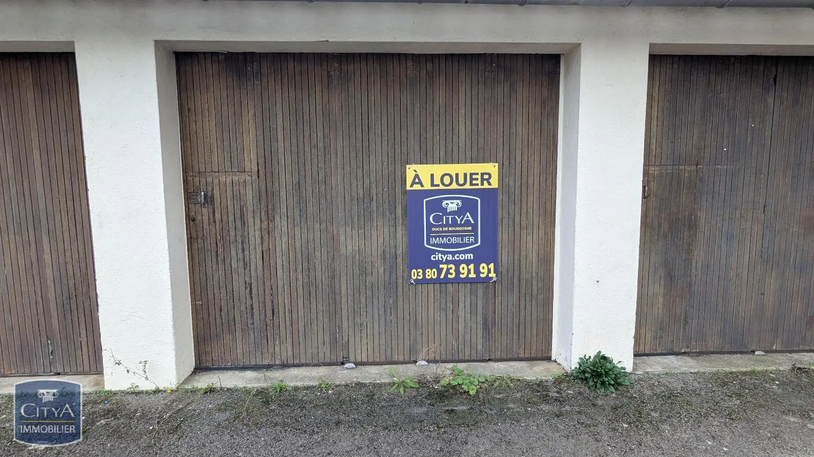 Photo 1 Parking