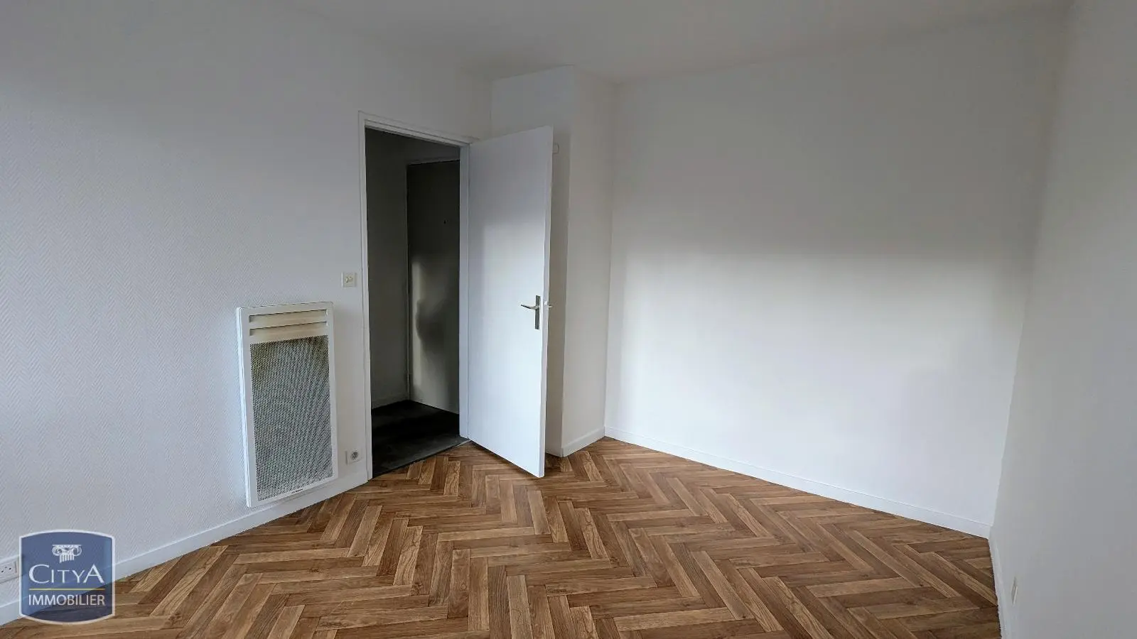 Photo 2 Appartement 1 pièce 30m²