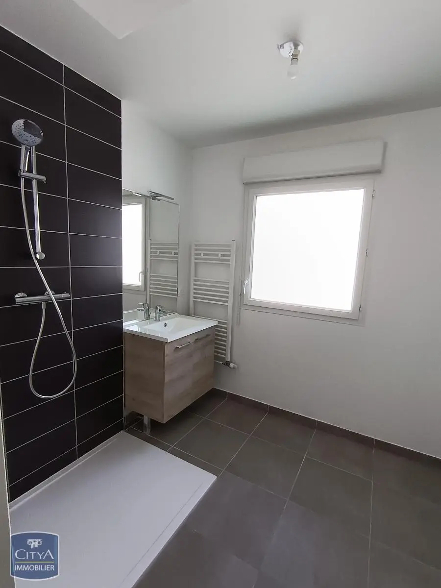 Photo 3 Appartement 1 pièce 37m²