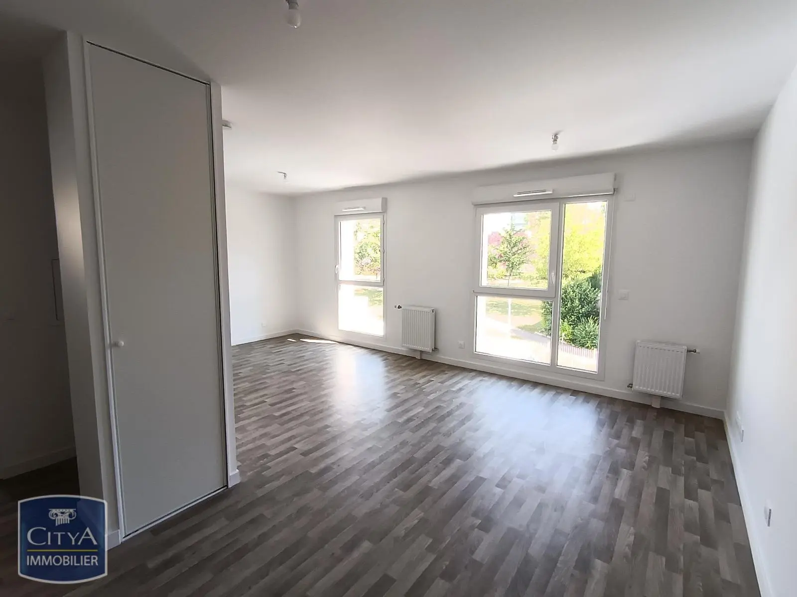 Photo 2 Appartement 1 pièce 37m²