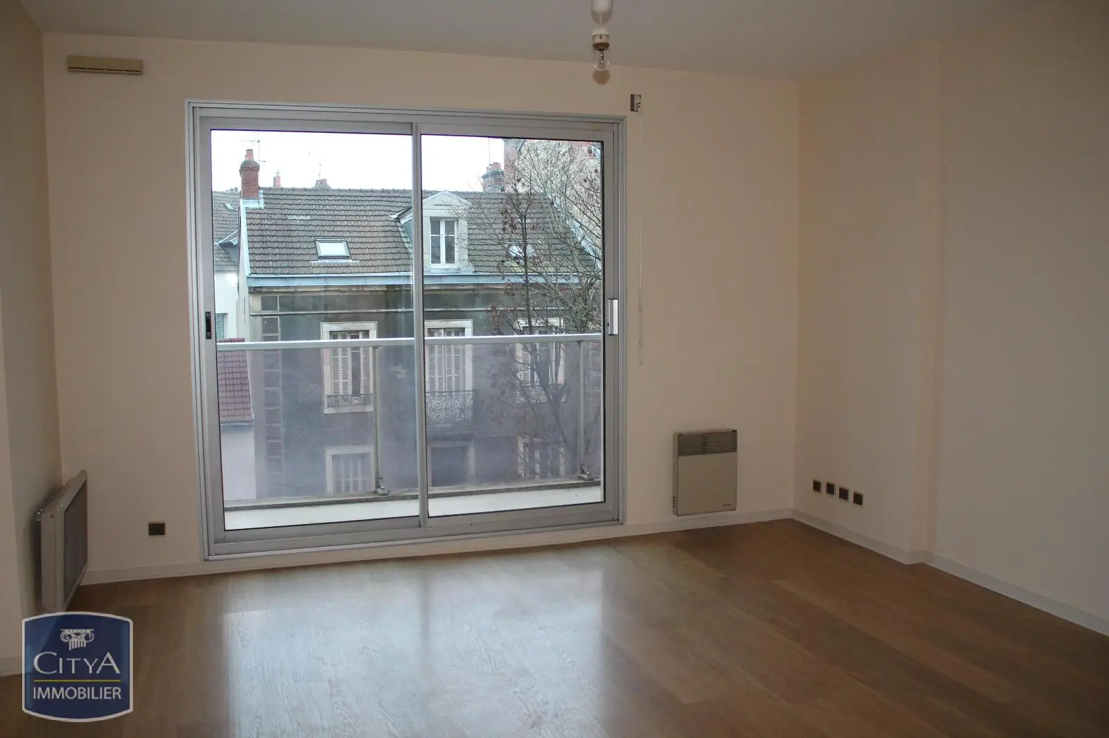 Photo 1 Appartement 1 pièce 22.21m²