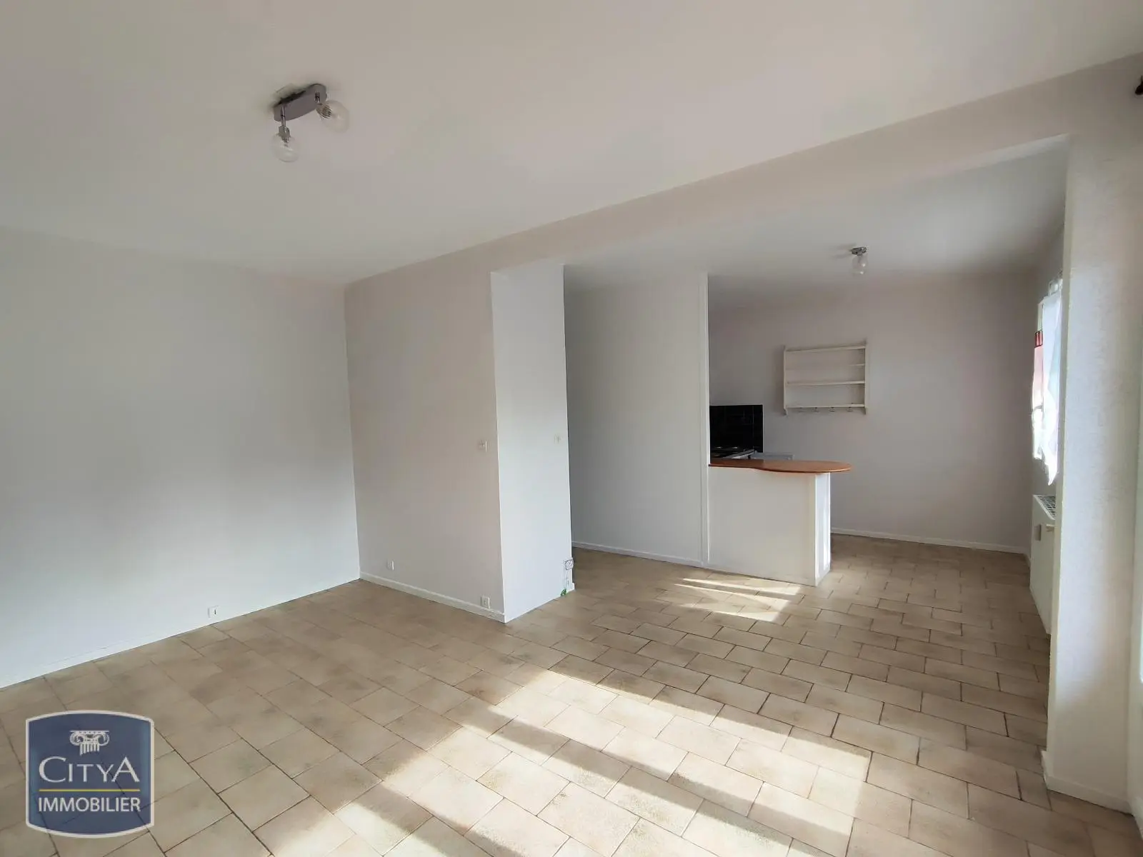 Photo 1 Appartement 1 pièce 31.04m²