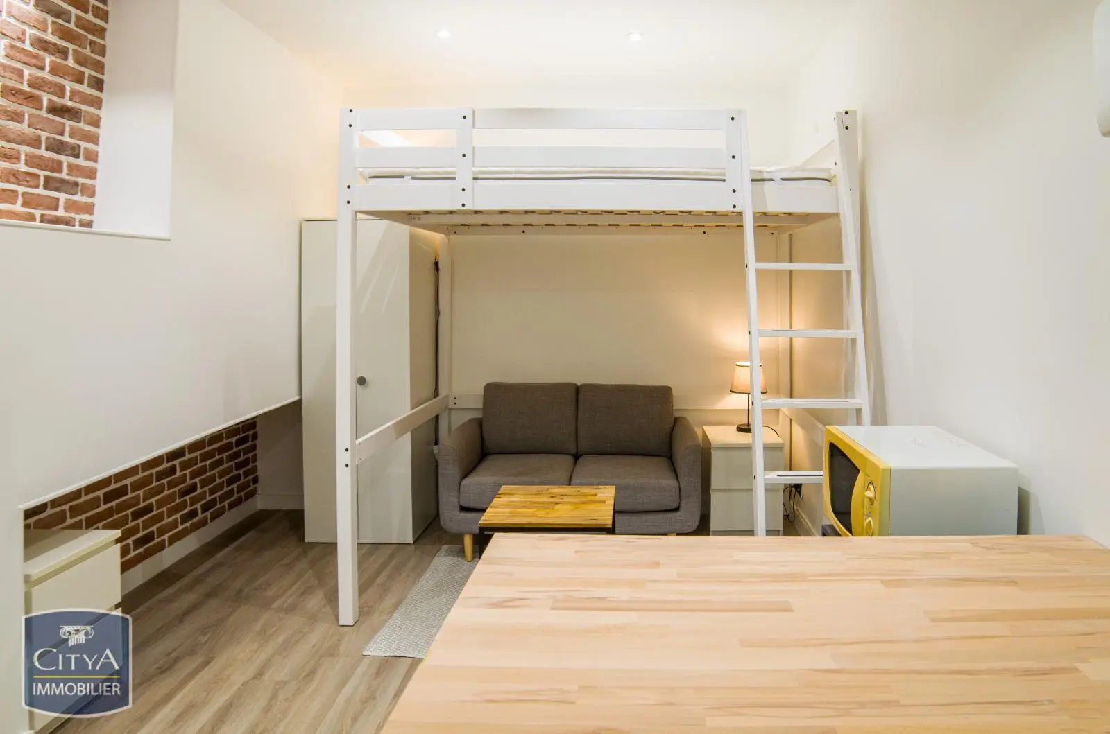 Photo 2 Appartement 1 pièce 15.7m²