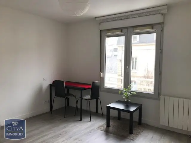 Photo 1 Appartement 1 pièce 21.33m²