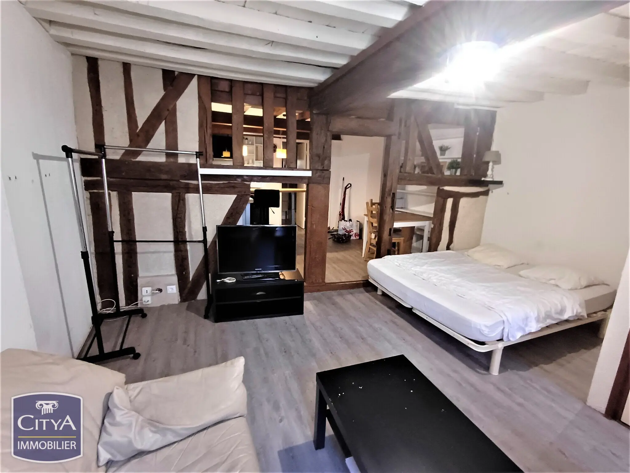 Photo 1 Appartement 1 pièce 31.73m²