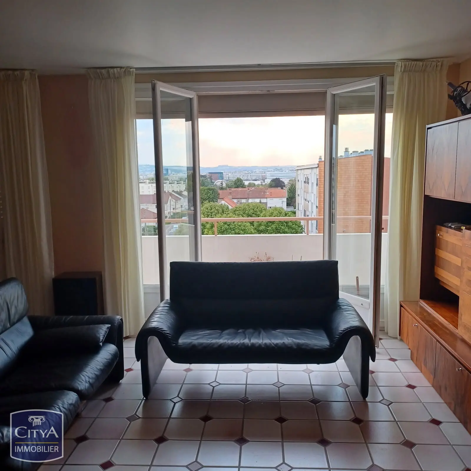 Photo 1 Appartement 4 pièces 73.1m²