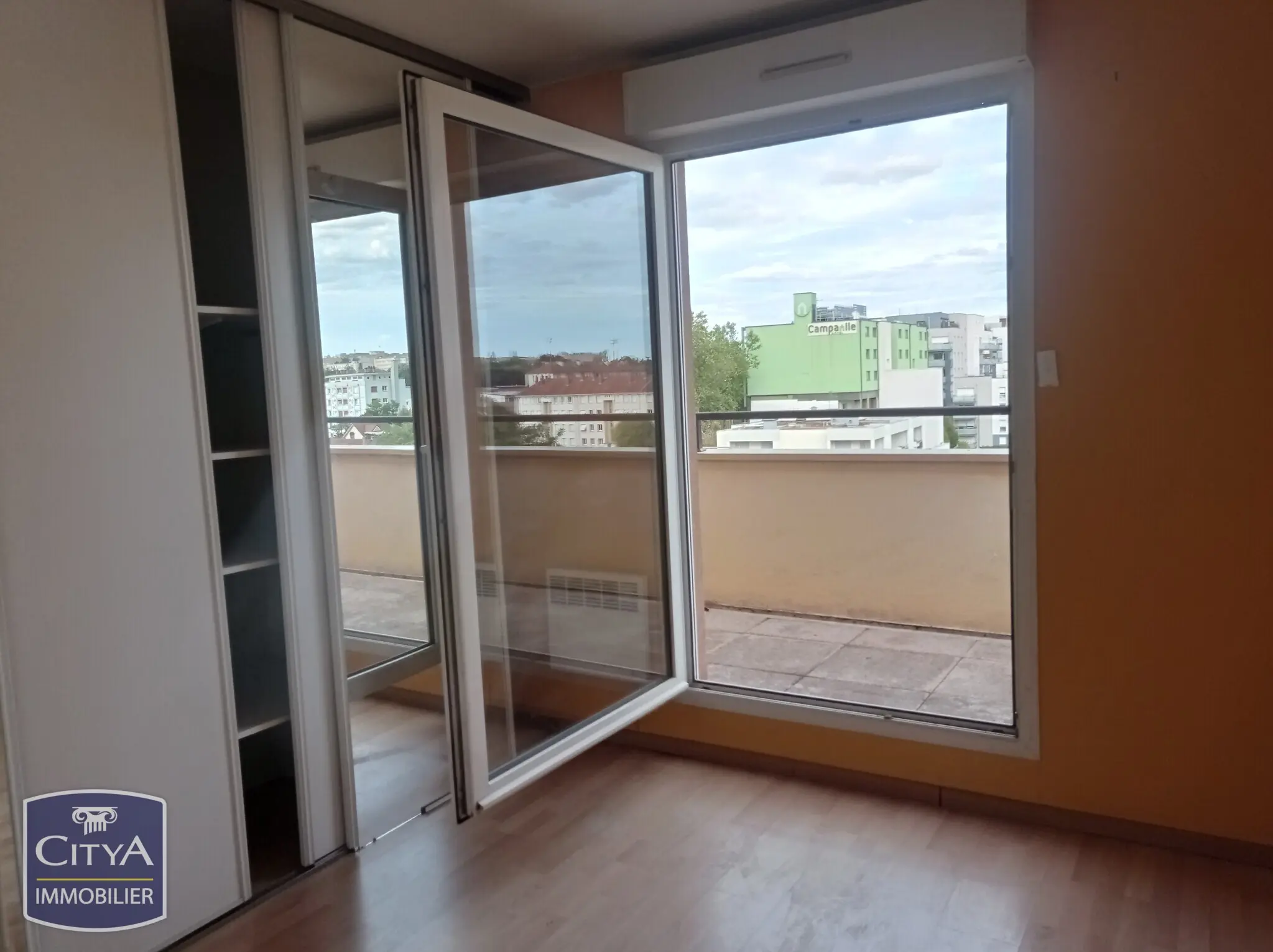 Photo 10 Appartement 5 pièces 99.37m²