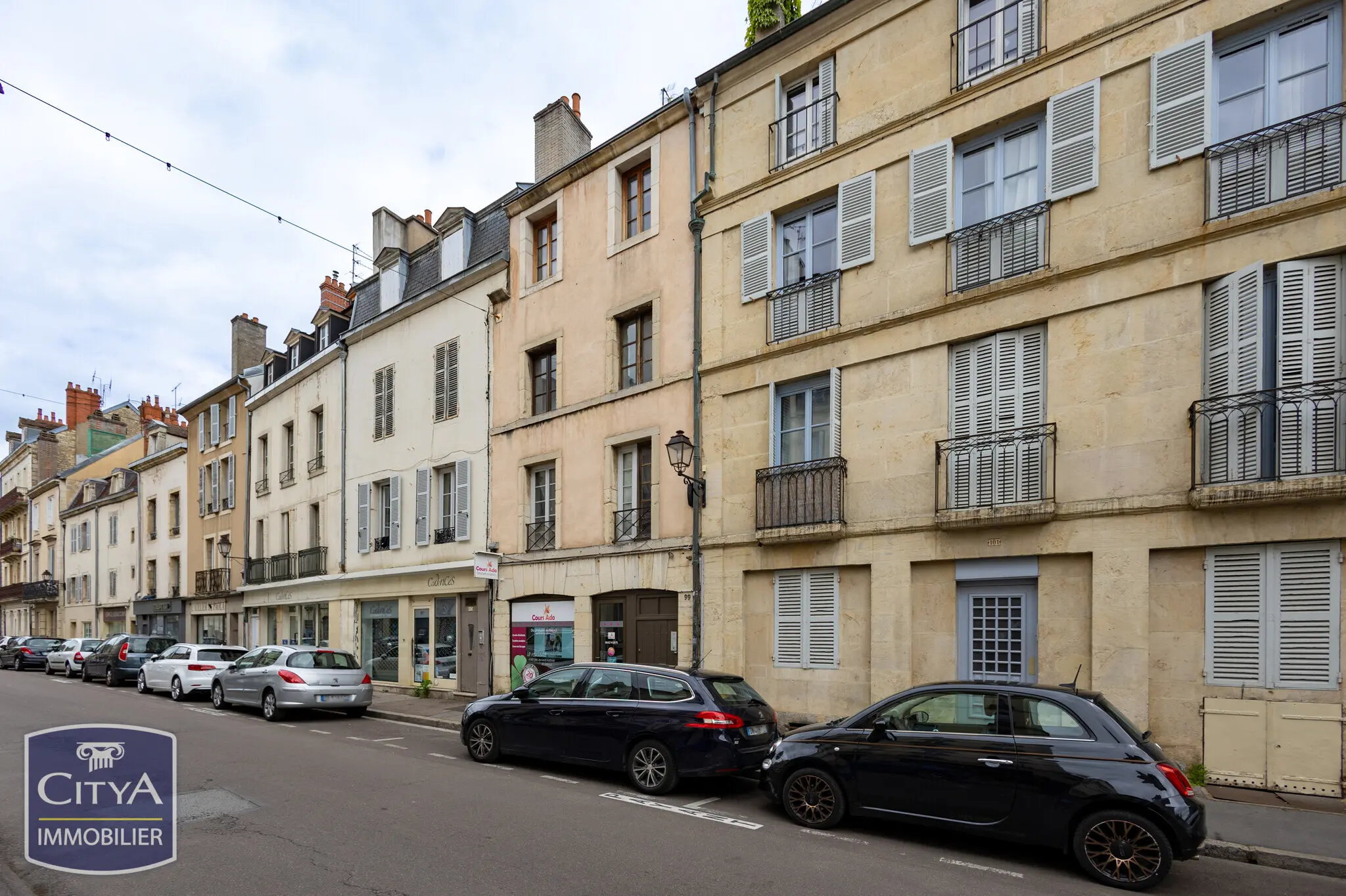 Photo 1 Appartement 1 pièce 31.73m²