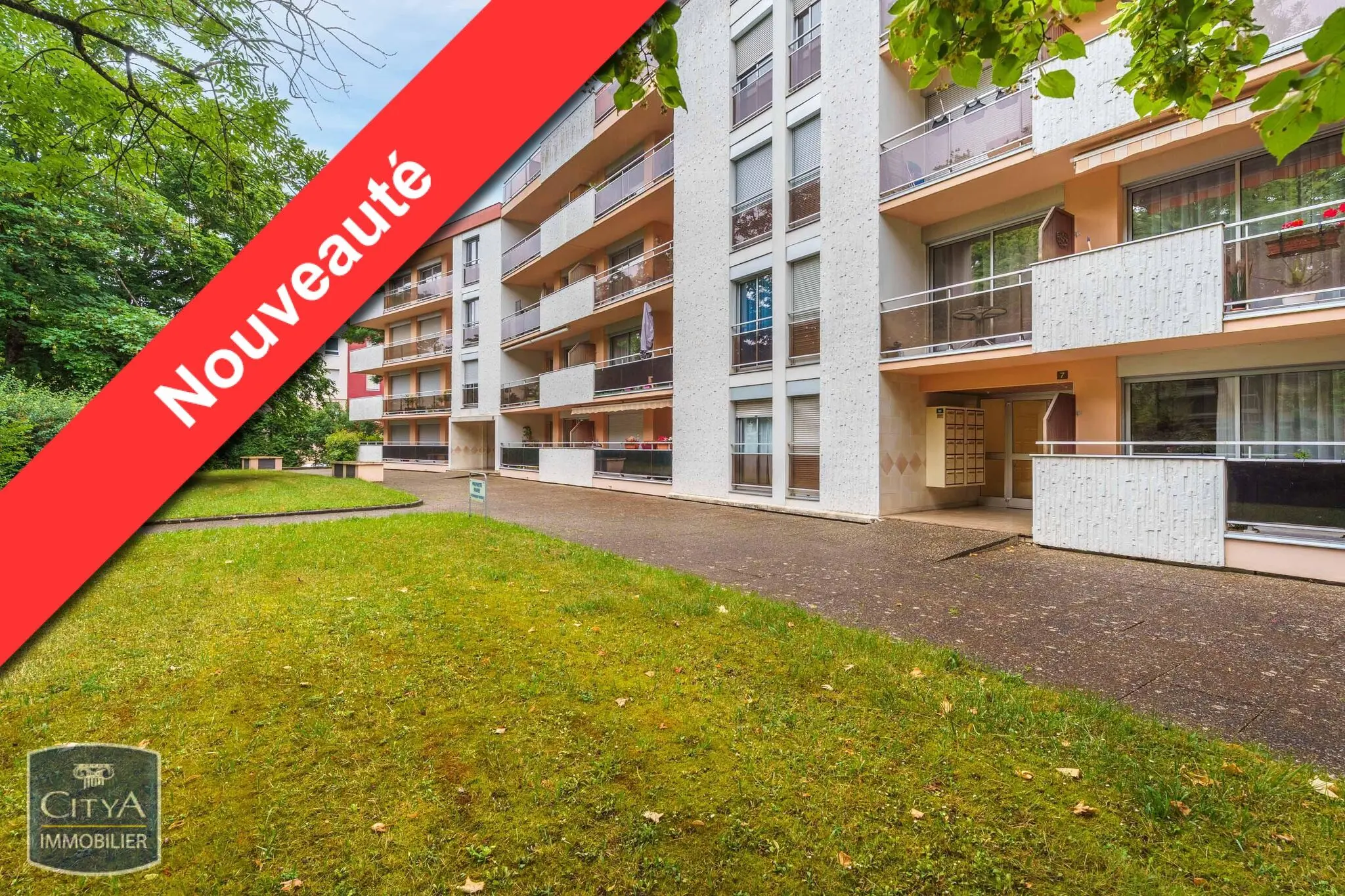 Photo 1 Appartement 1 pièce 23.32m²