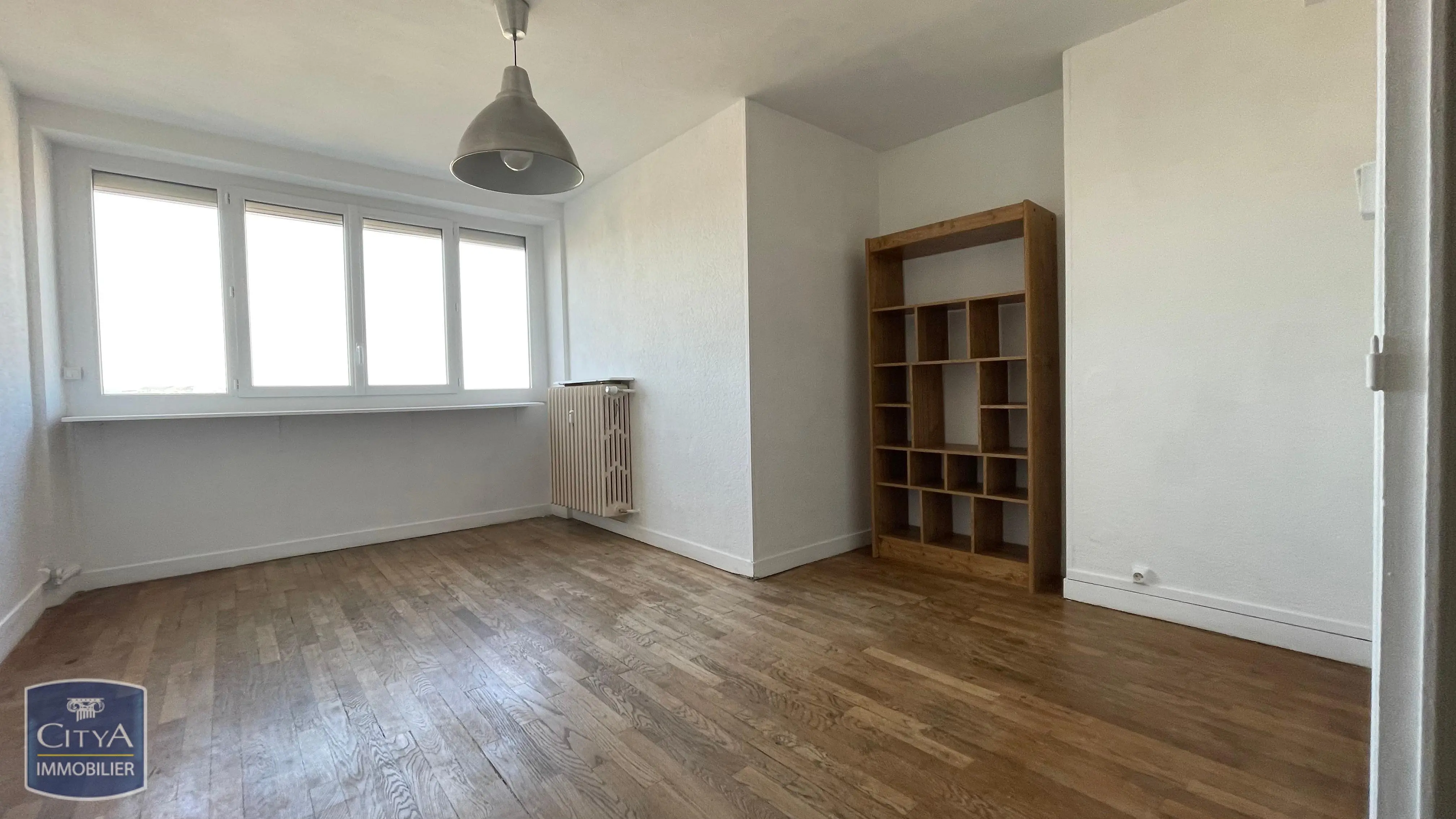 Photo 1 Appartement 1 pièce 31m²