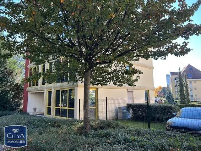 Photo 1 Fonds De Commerce 73m²