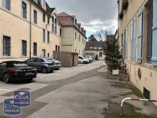 Photo 3 Parking
