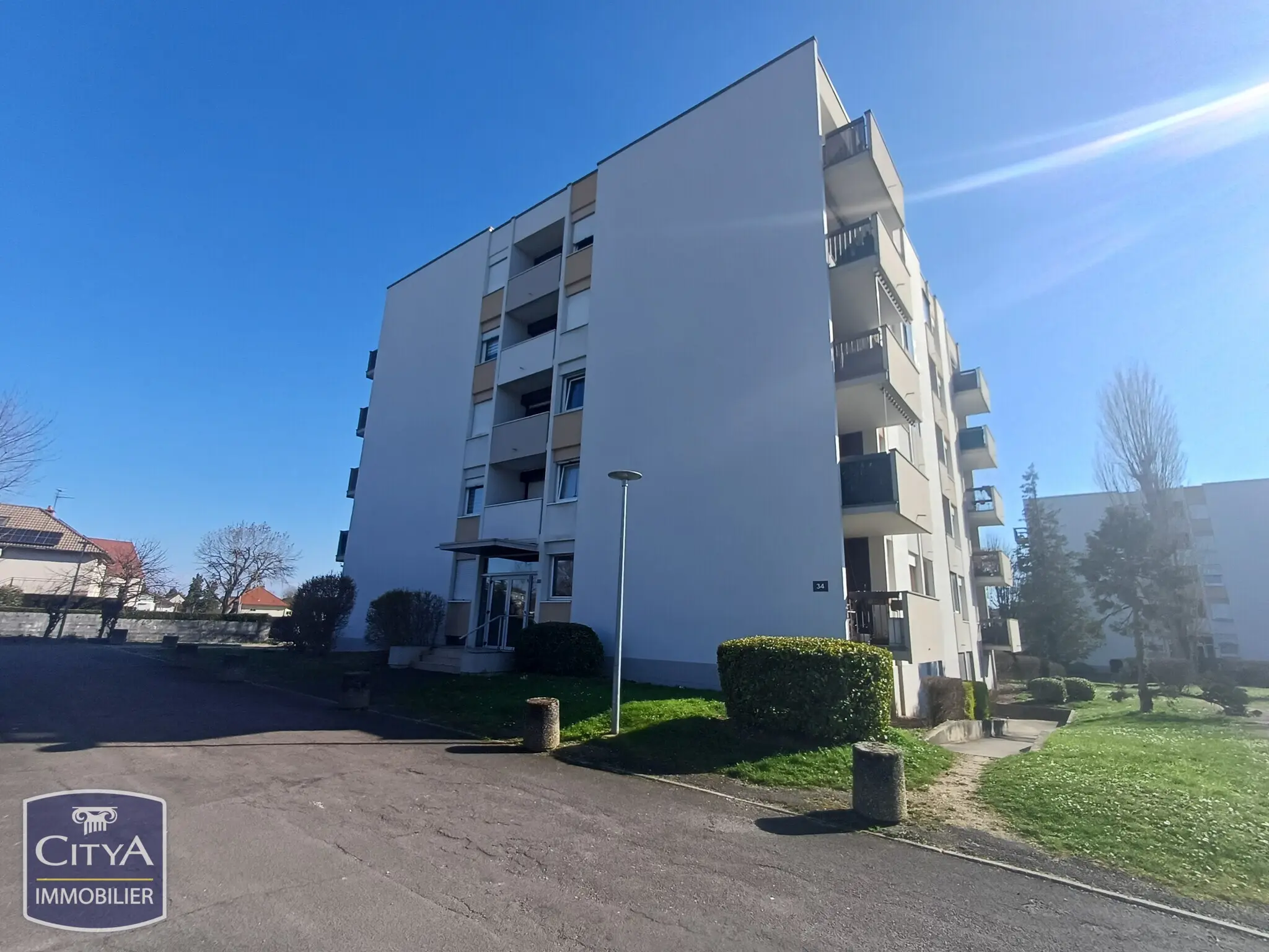 Photo 1 Appartement 4 pièces 77.9m²