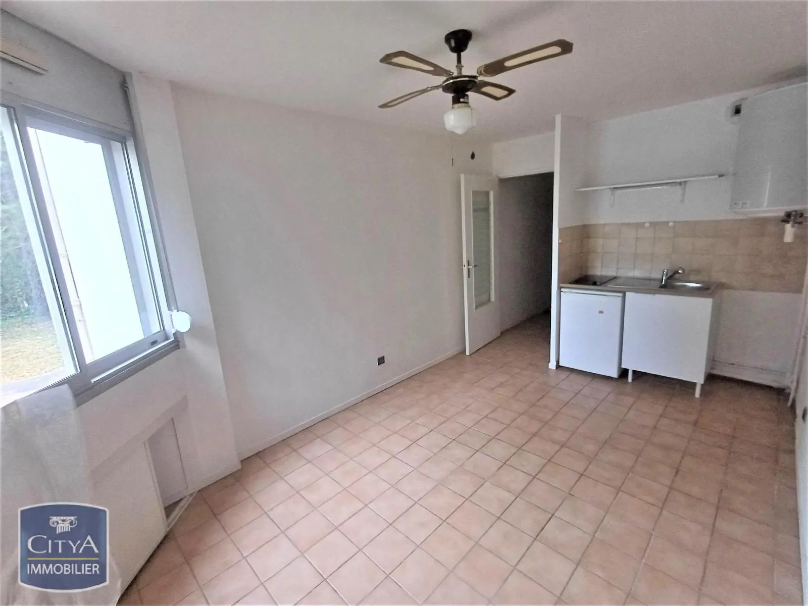Photo 11 Appartement 1 pièce 18.06m²