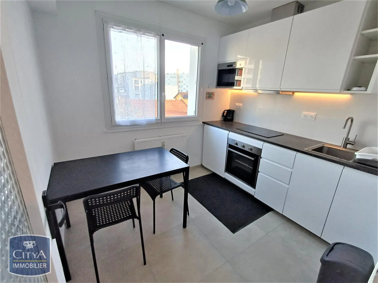 Photo 3 Appartement 1 pièce 28.07m²