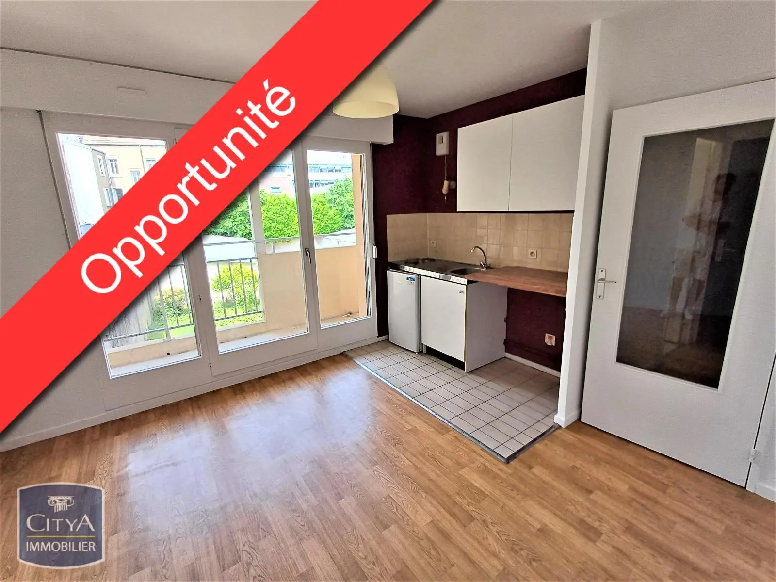 Photo 1 Appartement 1 pièce 20.44m²