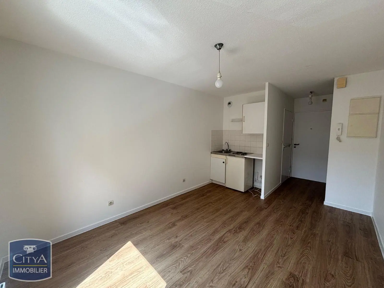 Photo 3 Appartement 1 pièce 18.49m²