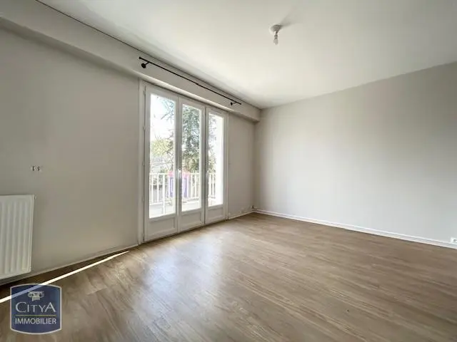 Photo 1 Appartement 1 pièce 31.75m²