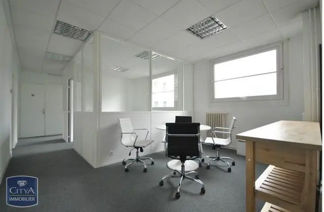 Photo 3 Local Professionnel 96m²