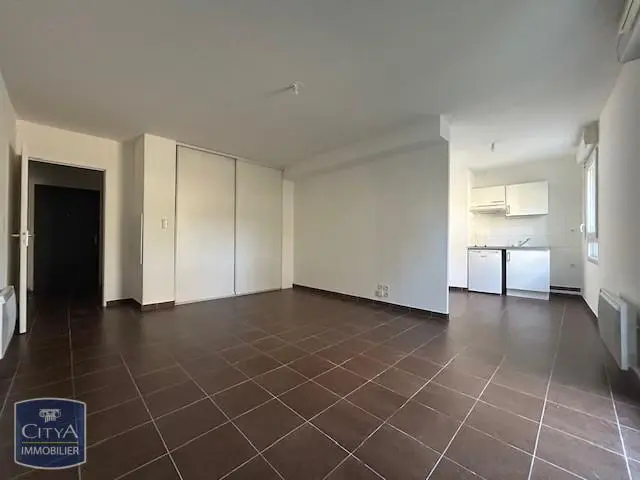 Photo 1 Appartement 1 pièce 33.24m²