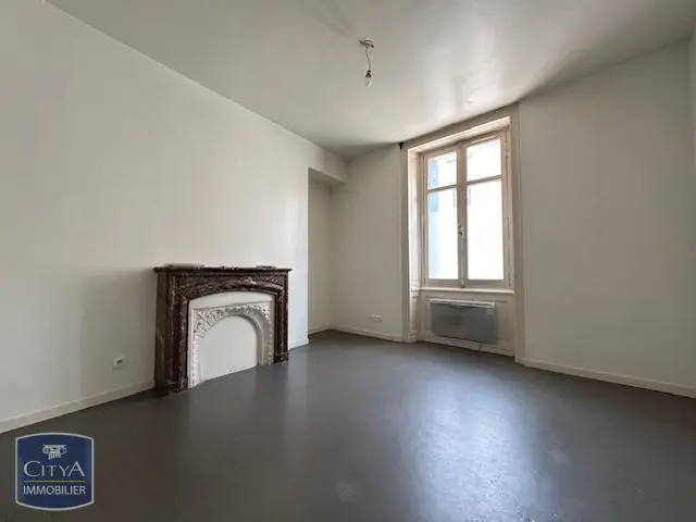 Photo 2 Appartement 1 pièce 19.37m²