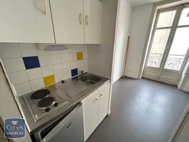 Photo 2 Appartement 1 pièce 14.72m²