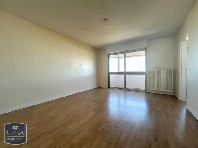 Photo 3 Appartement 1 pièce 28.37m²