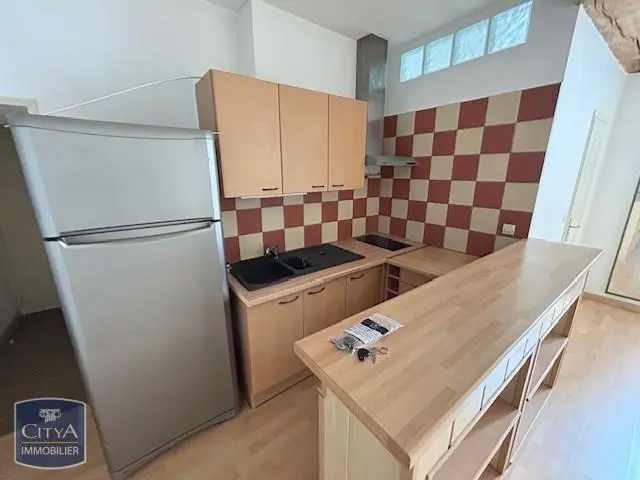 Photo 2 Appartement 1 pièce 28.12m²