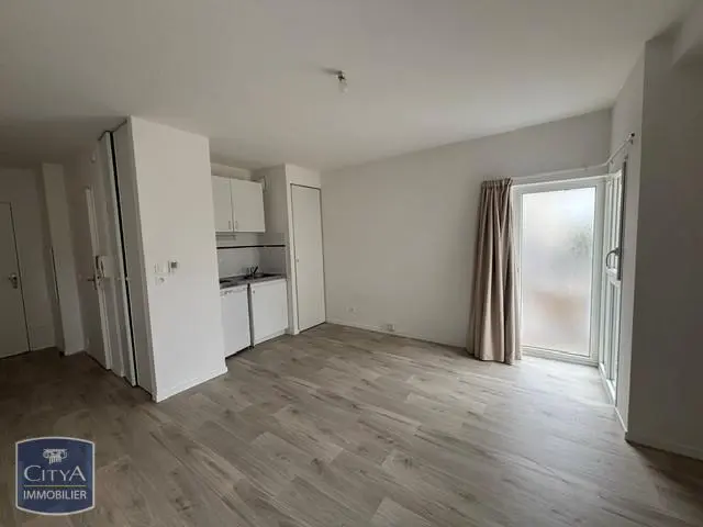Photo 2 Appartement 1 pièce 25.8m²