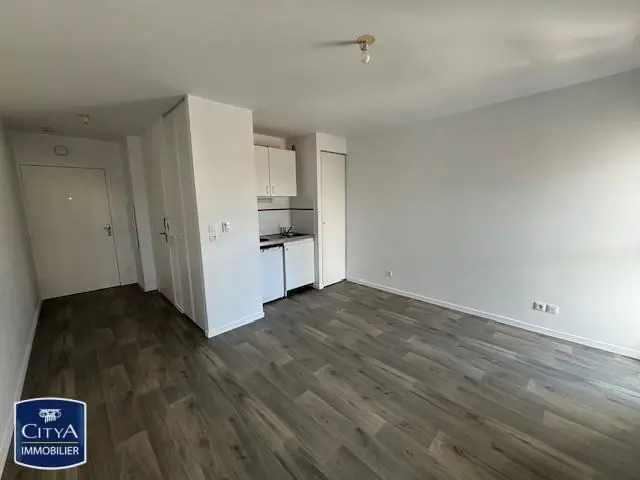 Photo 2 Appartement 1 pièce 25.33m²