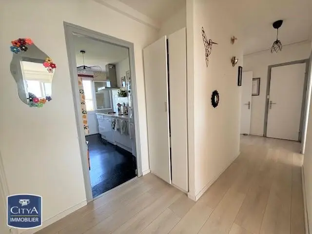 Photo 15 Appartement 4 pièces 76.05m²