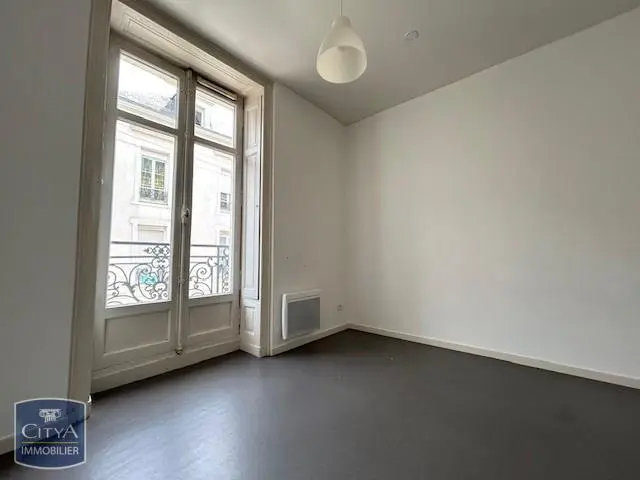 Photo 1 Appartement 1 pièce 14.72m²