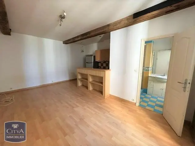 Photo 1 Appartement 1 pièce 28.12m²