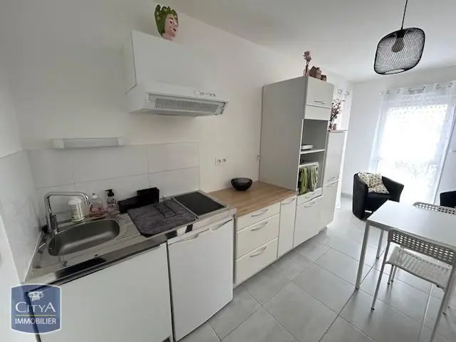 Photo 2 Appartement 1 pièce 30.64m²