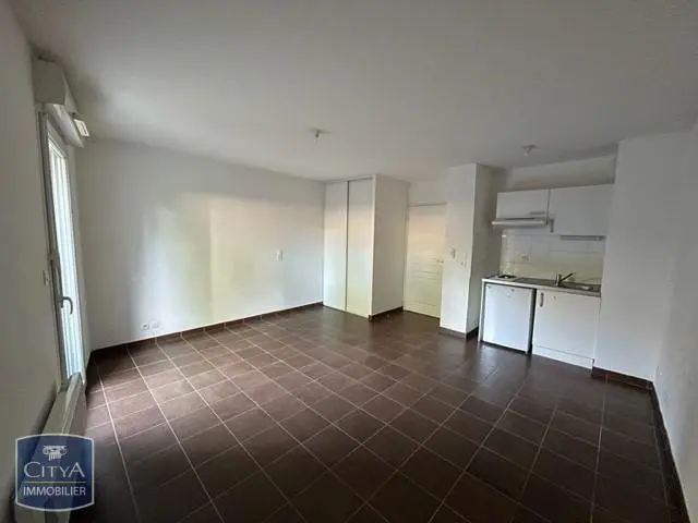 Photo 1 Appartement 1 pièce 30m²