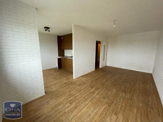 Photo 2 Appartement 1 pièce 32.27m²