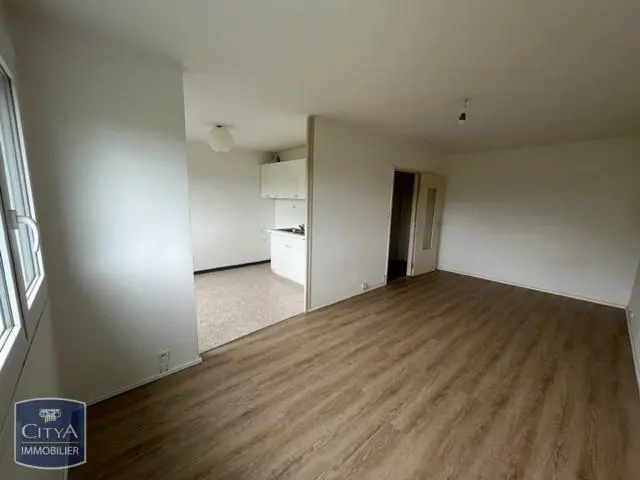 Photo 1 Appartement 1 pièce 32.21m²