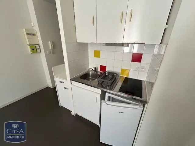 Photo 3 Appartement 1 pièce 19.37m²