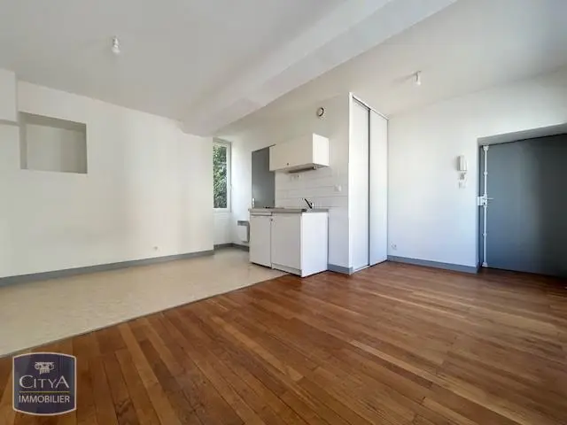 Photo 2 Appartement 1 pièce 23.34m²