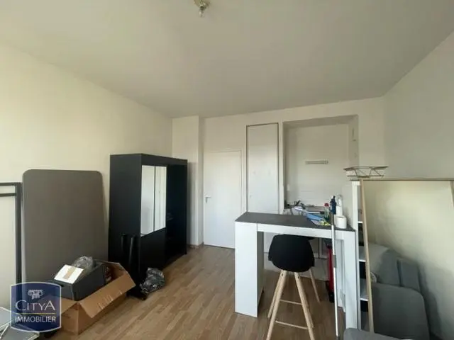 Photo 1 Appartement 1 pièce 24.9m²