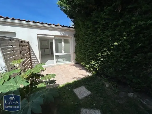 Photo 2 Appartement 1 pièce 25.74m²