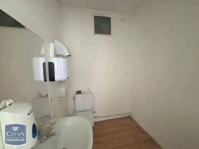 Photo 9 Local Professionnel 96m²