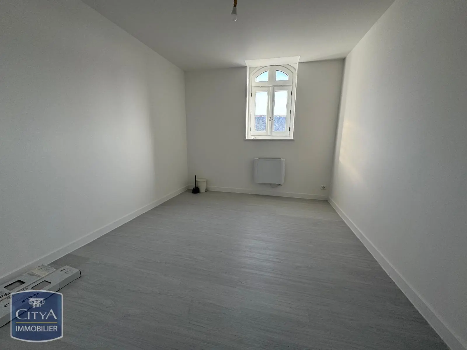Photo 1 Appartement 1 pièce 23.4m²