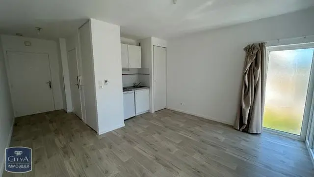 Photo 2 Appartement 1 pièce 25.35m²