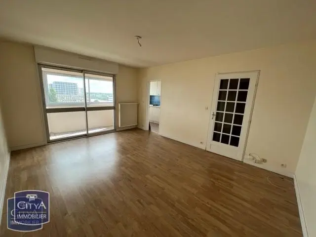 Photo 2 Appartement 1 pièce 28m²