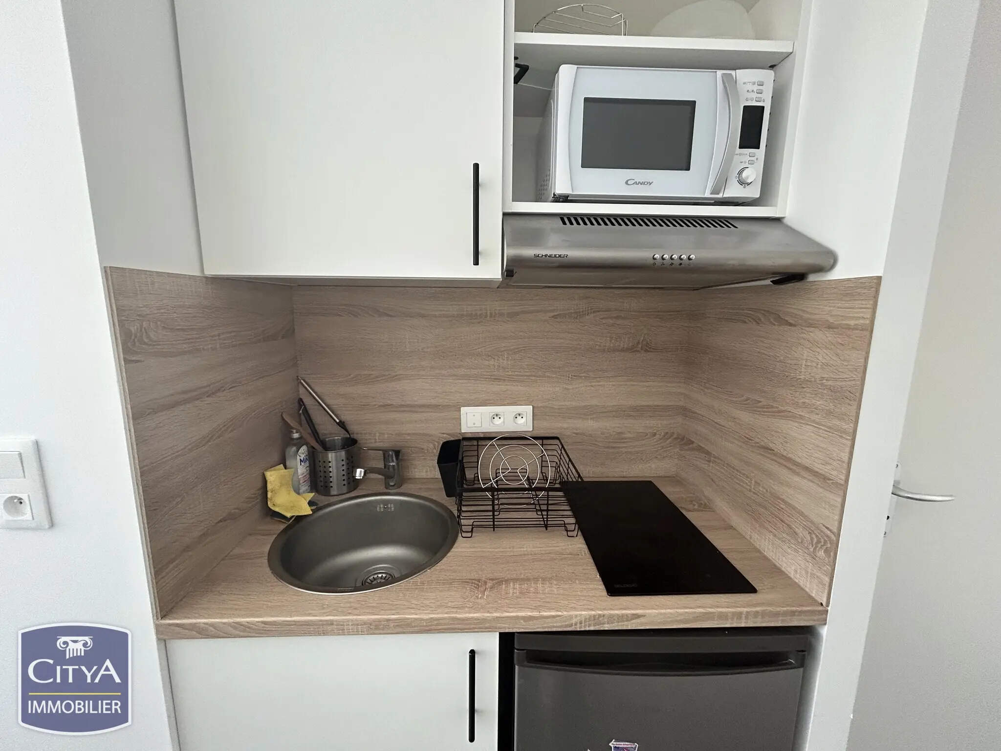 Photo 2 Appartement 1 pièce 18m²