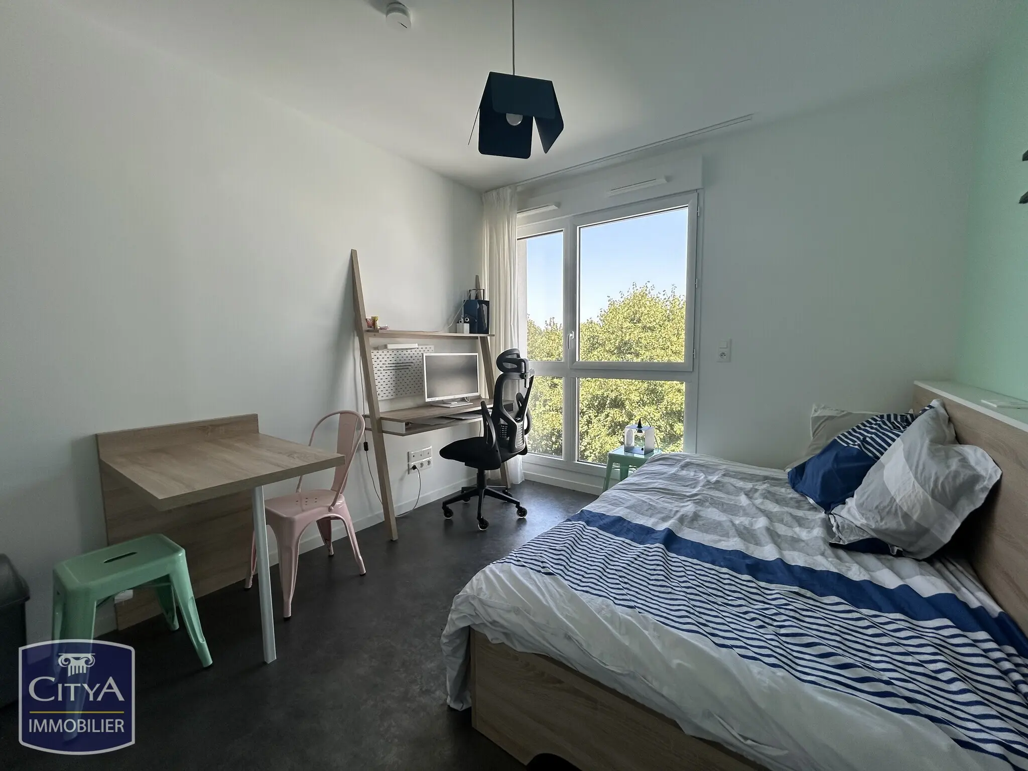 Photo 1 Appartement 1 pièce 18m²