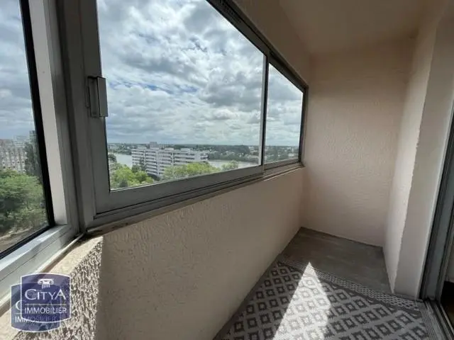 Photo 1 Appartement 1 pièce 28m²