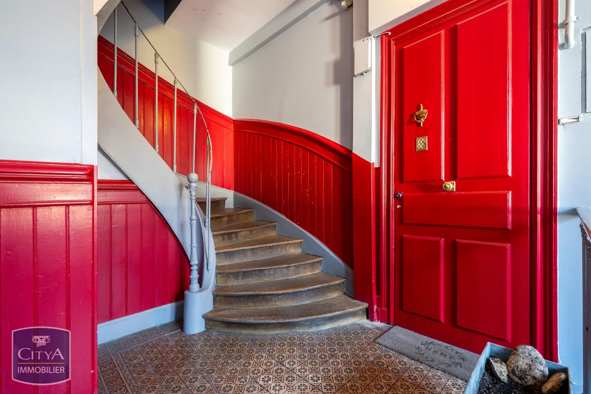 Photo 2 Appartement 1 pièce 14.1m²