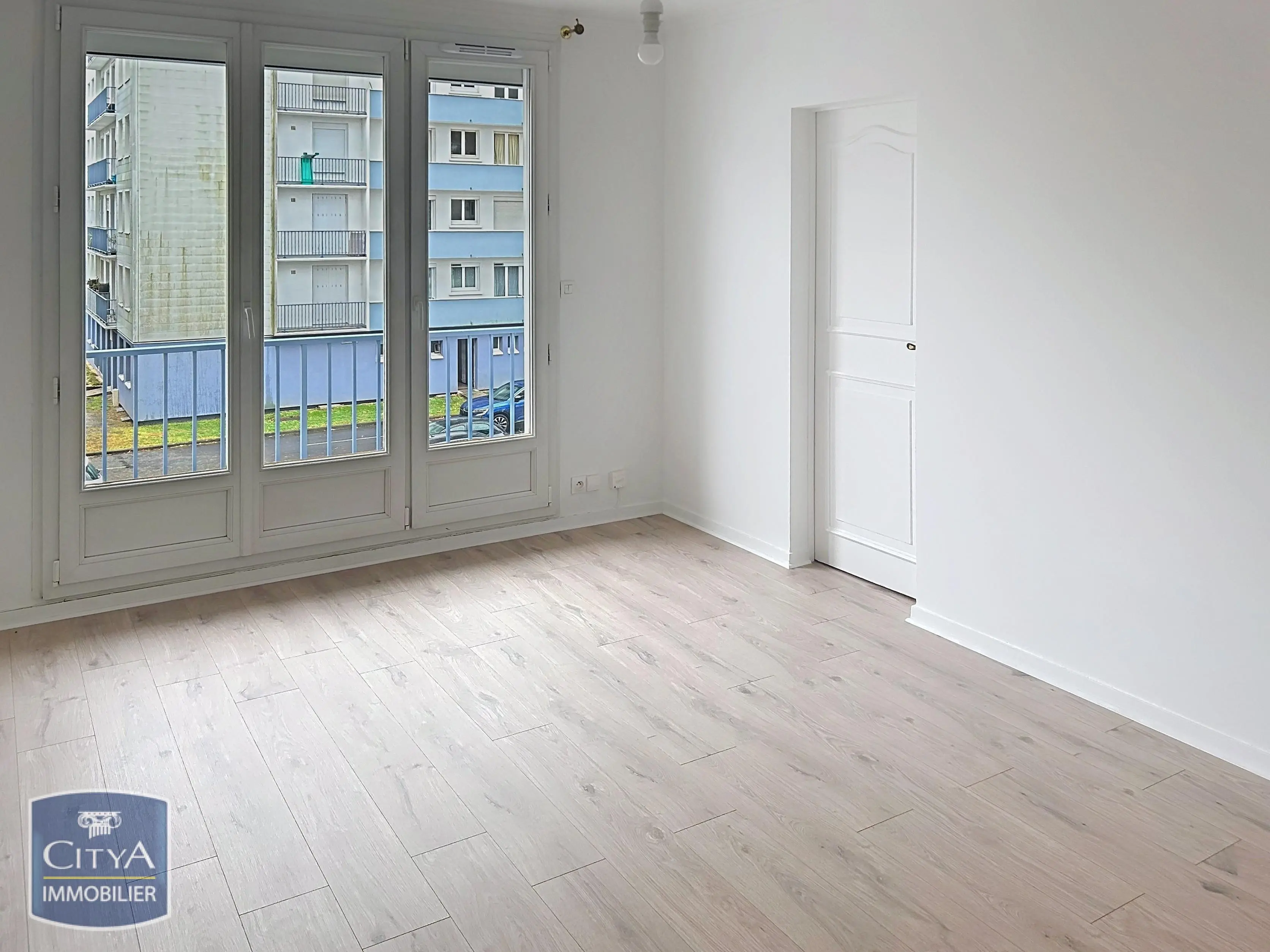 Photo 2 Appartement 4 pièces 76m²